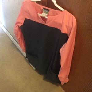 Long sleeve scrub top